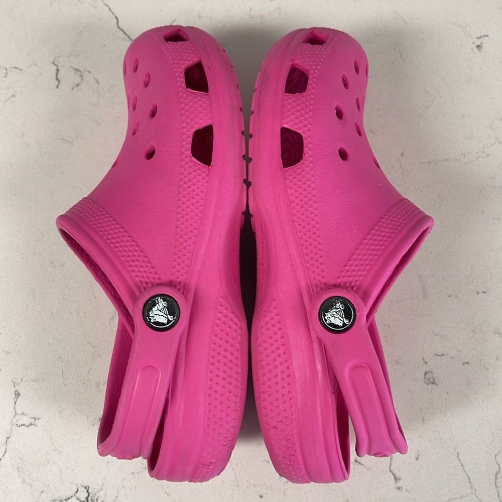 Crocs Classic Clog Size Junior 4 Pink , Barbie Pink, Bubble Gum Pink - Picture 9 of 16
